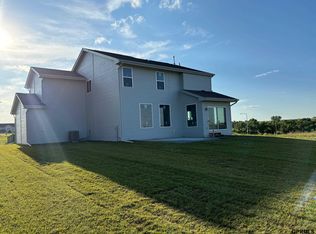 5413 N 190th St, Elkhorn, NE 68022