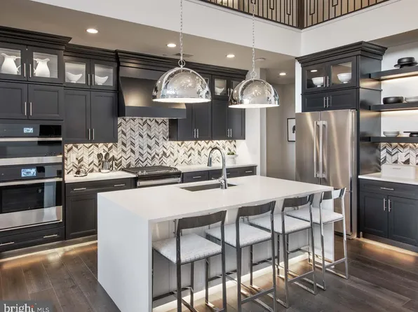 1 Kyle Ln, Langhorne, PA 19047