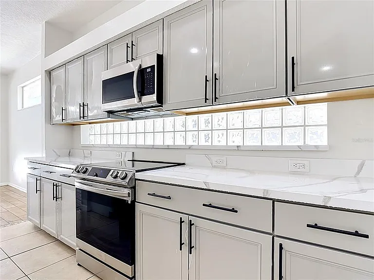 2944 Sunset Vista Blvd — Photo 10