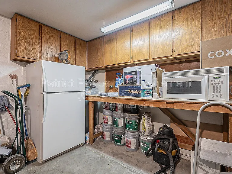 10527 E Fanfol Ln — Photo 48