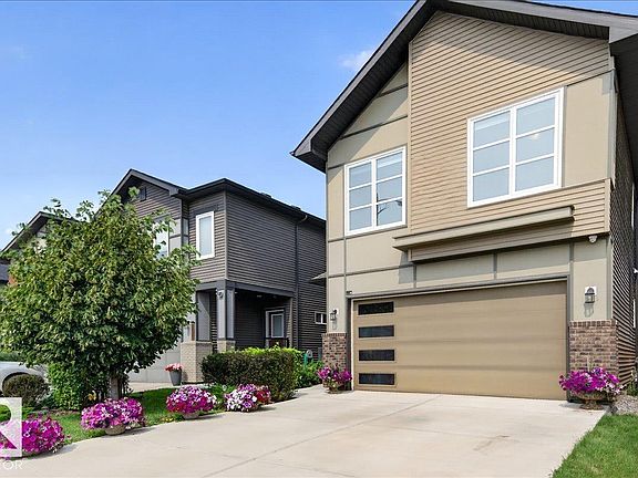 2nd image of 2709 Collins Cres SW