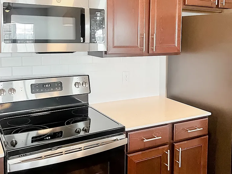 Creekside Ranch Apartments — Photo 7
