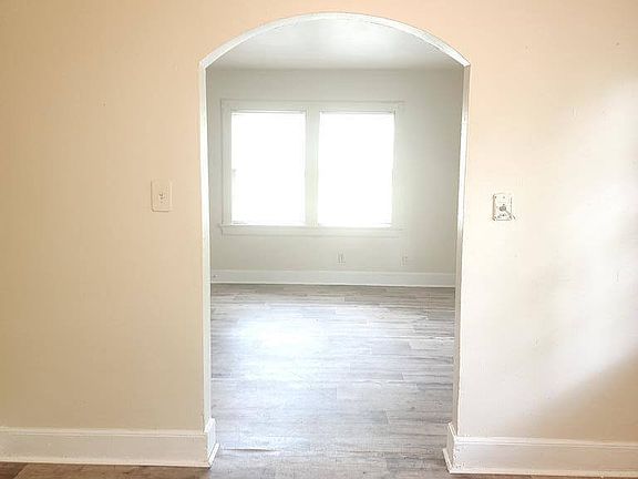 3rd image of 2219 6th St