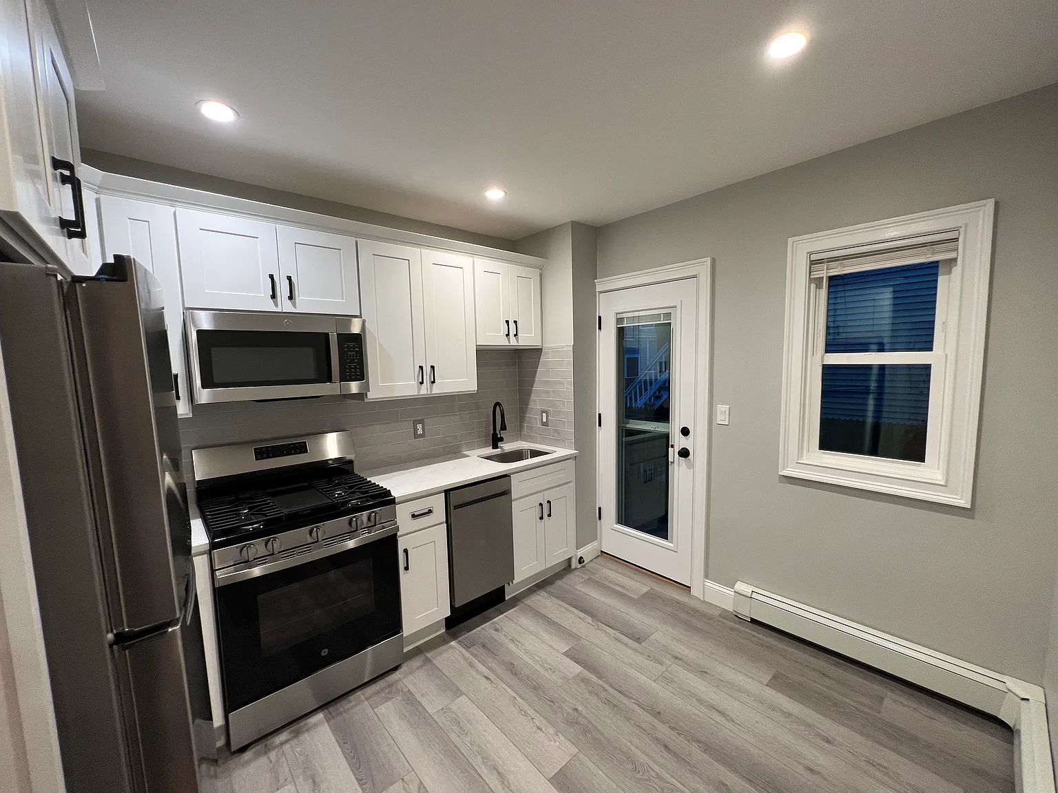 1 bed, 600 sqft, $2,600 — Photo 2