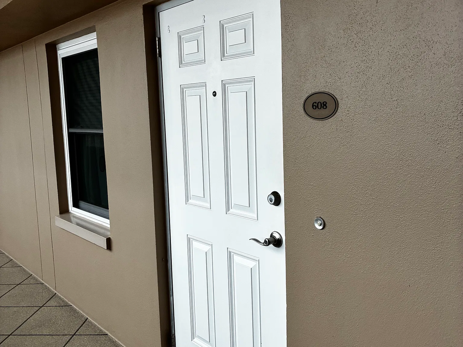 2 bed, 1700 sqft, $2,450 — Photo 1