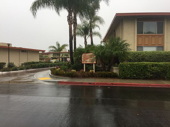 3rd image of 6840 Hyde Park Dr Unit D