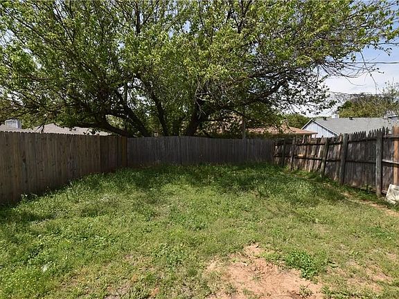 5th image of 504 Matt Ln Unit 1