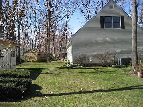 Large side yard