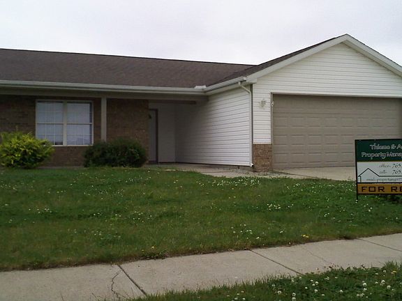 4th image of 1832 Starks Cir