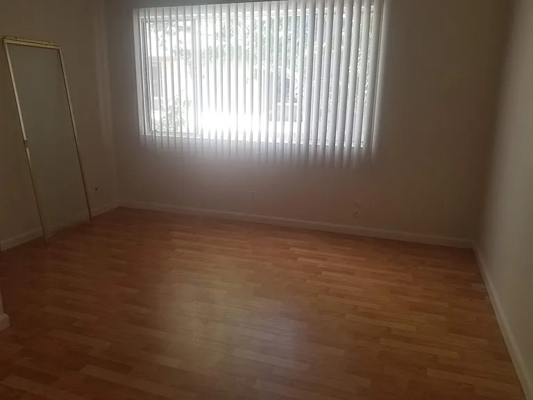 2716 Oak Rd #115 — Photo 11