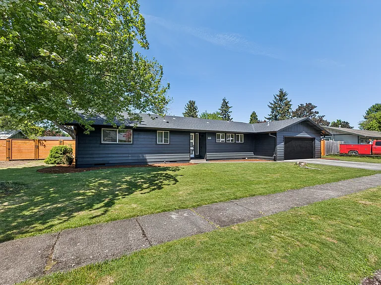 1079 Westwood Dr — Photo 18