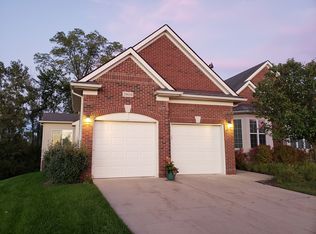 24658 Rosemont Dr #1, South Lyon, MI