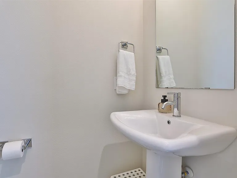 4811 Martin Oaks Ln — Photo 7