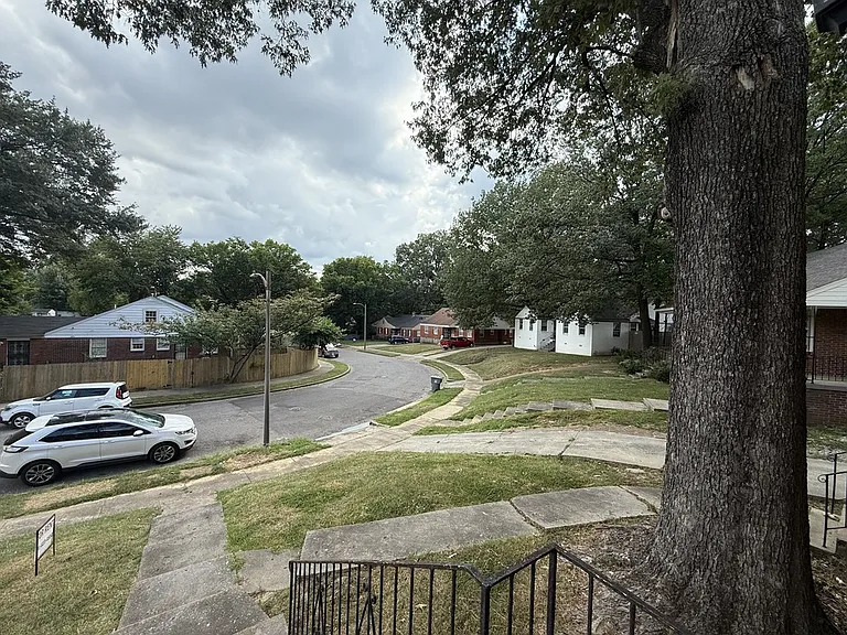 129 Roberta Dr — Photo 25