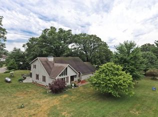 8325 Hickory Hills Dr, Argenta, IL 62501