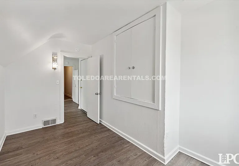 3843 Peru St #3 — Photo 13