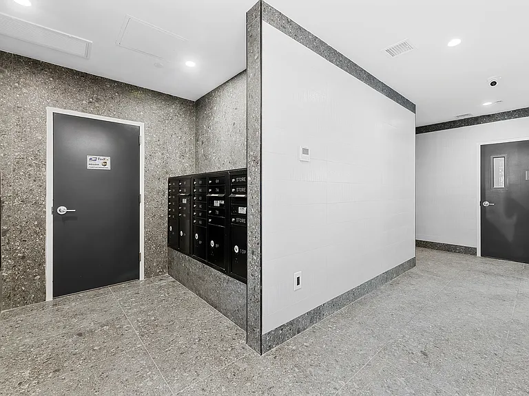 2321 Belmont Ave #3E — Photo 9