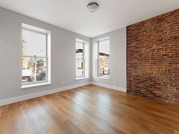 5th image of 462 10th St #1
