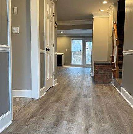 2nd image of 2680 Arbor Glen Pl