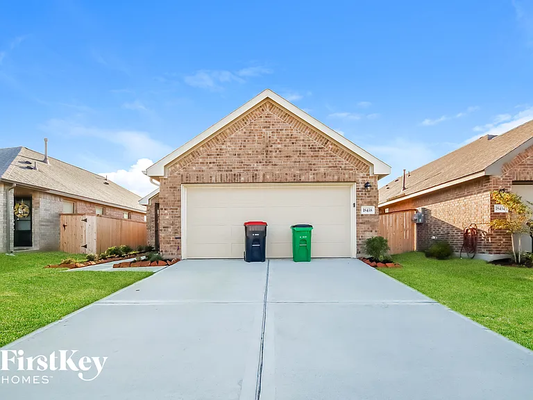 18438 Running Shadow Ct — Photo 1