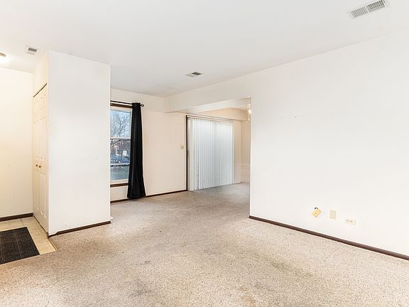 2nd image of 703 Shaw Ct