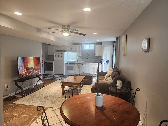 4th image of 1023 Savanna Dr #Basement