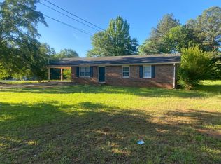 250 Carole Dr, Oxford, GA 30054
