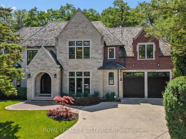 5 Pine Forest Rd, Toronto, ON M4N 3E6