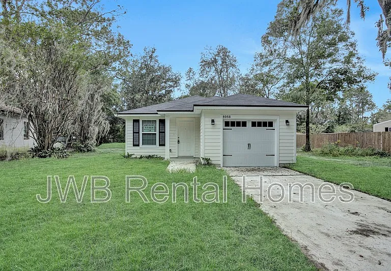8008 W Railroad Ave — Photo 18