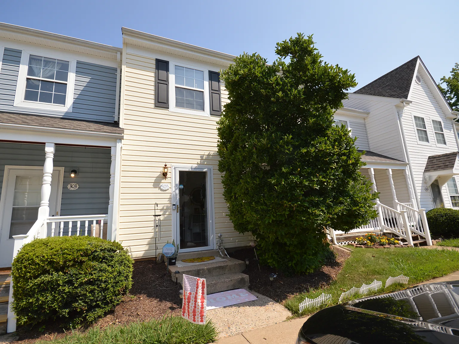3 bed, 1.5 bath, 1260 sqft, $2,100 — Photo 2