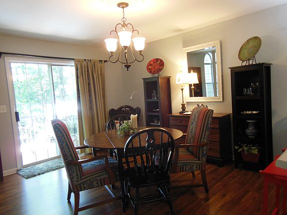 4th image of 185 Stoneforest Dr