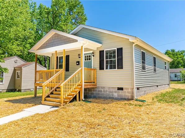 214 Maben Ave, Blackstone, VA 23824