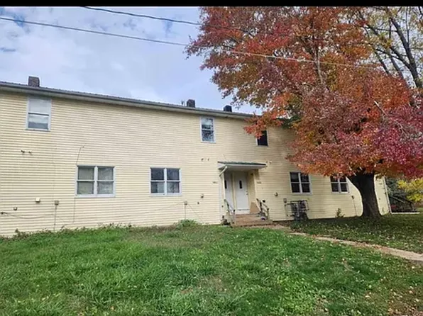 131-137 Wapello Ave #133, Hanover, IL 61041