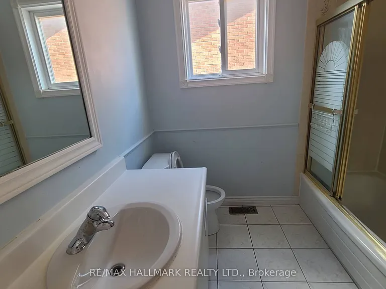 63 Cairns Dr — Photo 17
