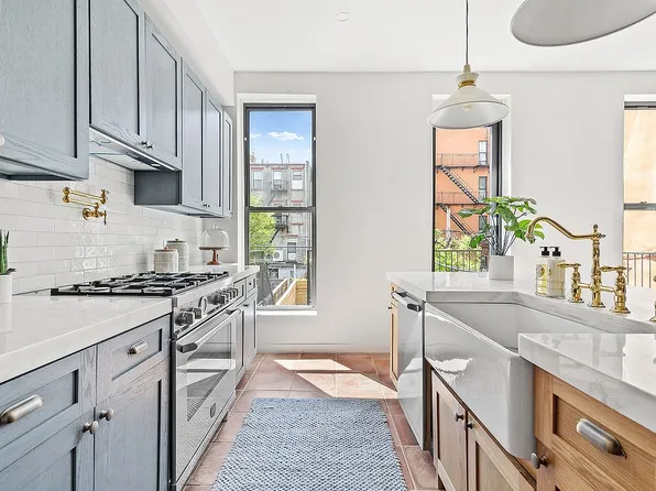 230 Monroe St, Brooklyn, NY 11216