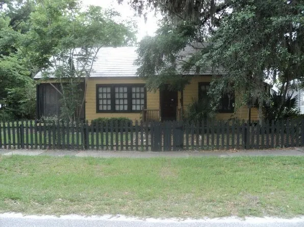 315 Emmett St, Palatka, FL 32177