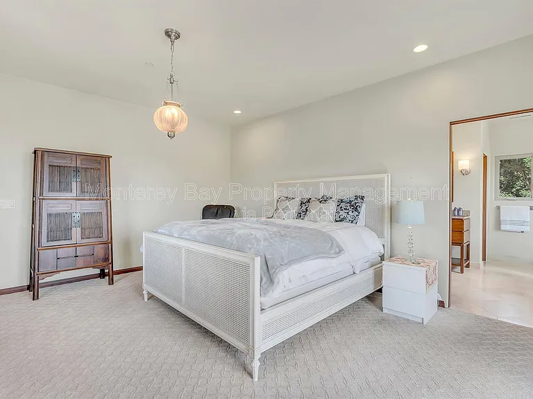 287 Laureles Grade Rd — Photo 49