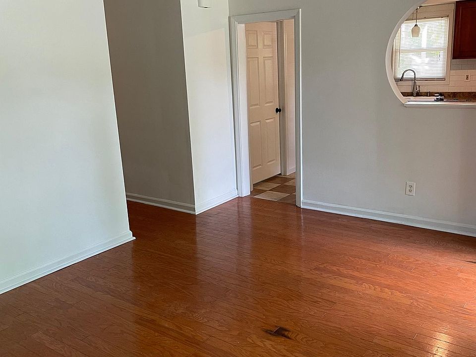 1222 Woodsboro Dr, photo 3