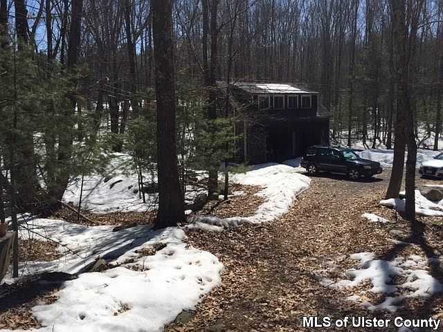 2nd image of 96 Rose Hill Rd