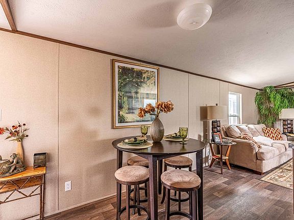 4th image of 57 Shady Cir #57