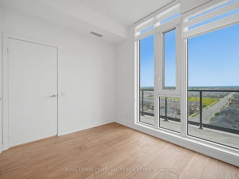 225 Veterans Dr #1201 — Photo 39