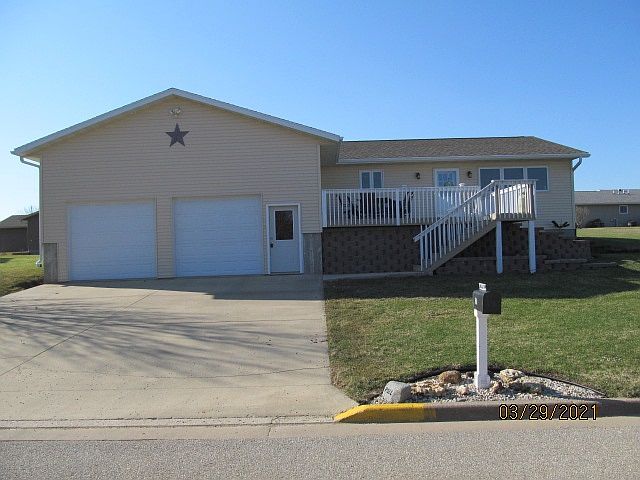 1st image of 301 Vilas Dr