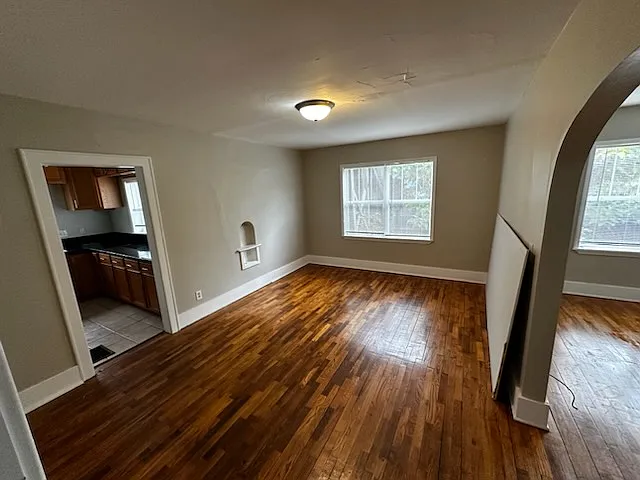1126 W Michigan Ave — Photo 21