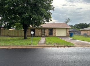 207 Gray St, Henderson, TX 75652