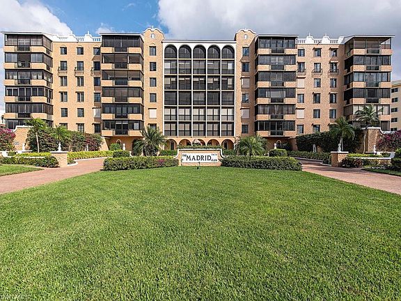 2nd image of 3430 Gulf Shore Blvd N APT 5D