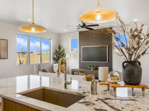 22 E Luften St, Washington, UT 84780