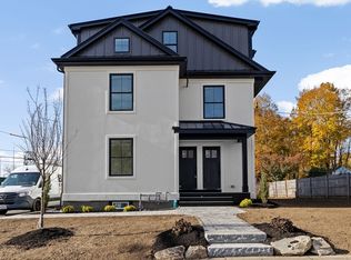 340 Baker St #1, West Roxbury, MA 02132