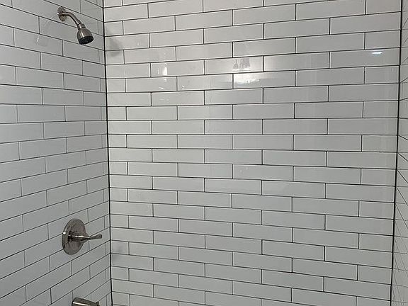3rd image of 4404 Hampstead St