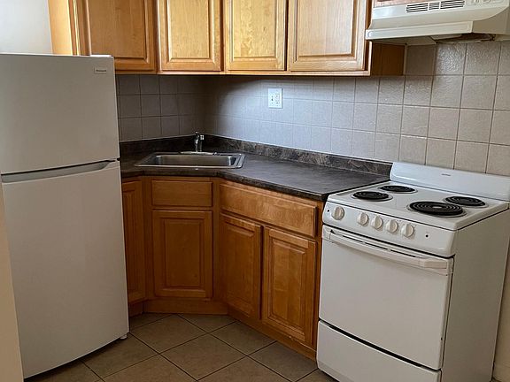 4th image of 1538 N 18th St #1