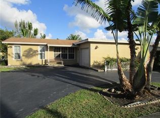 2900 NW 105th Ln, Fort Lauderdale, FL 33322